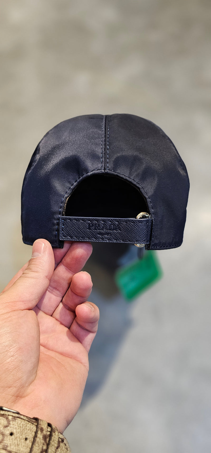 Boné Prada