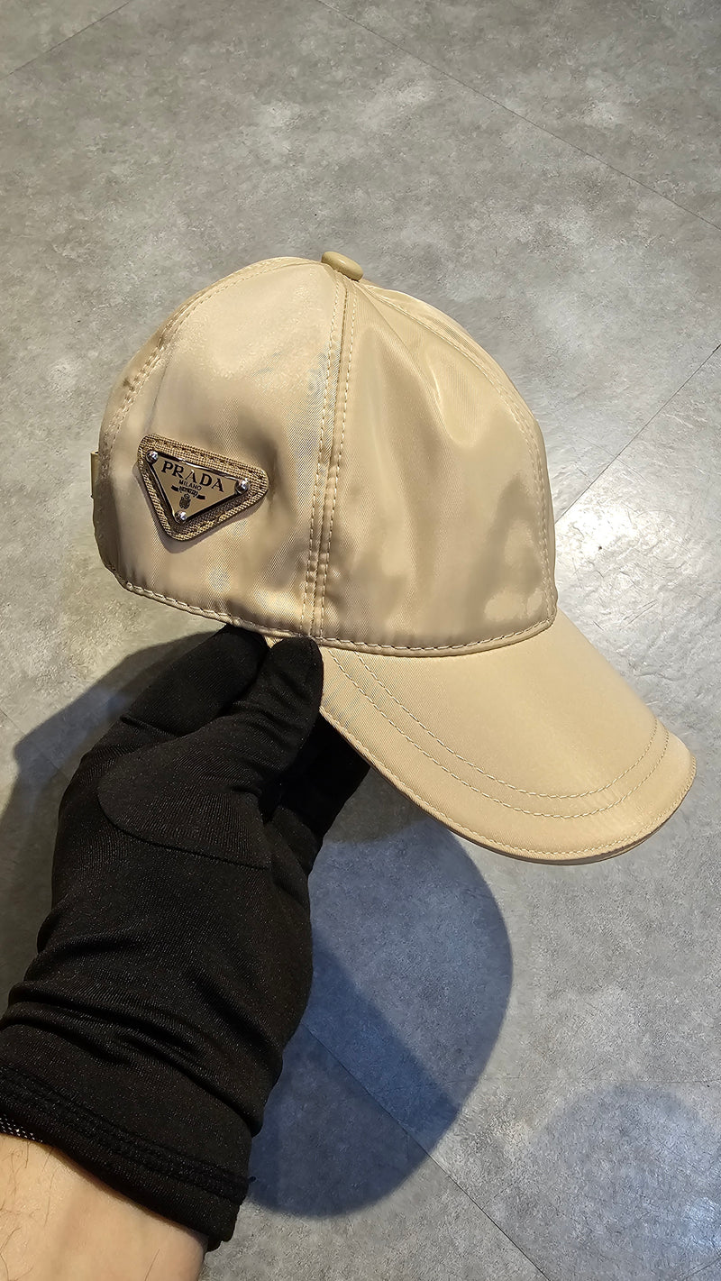 Boné Prada