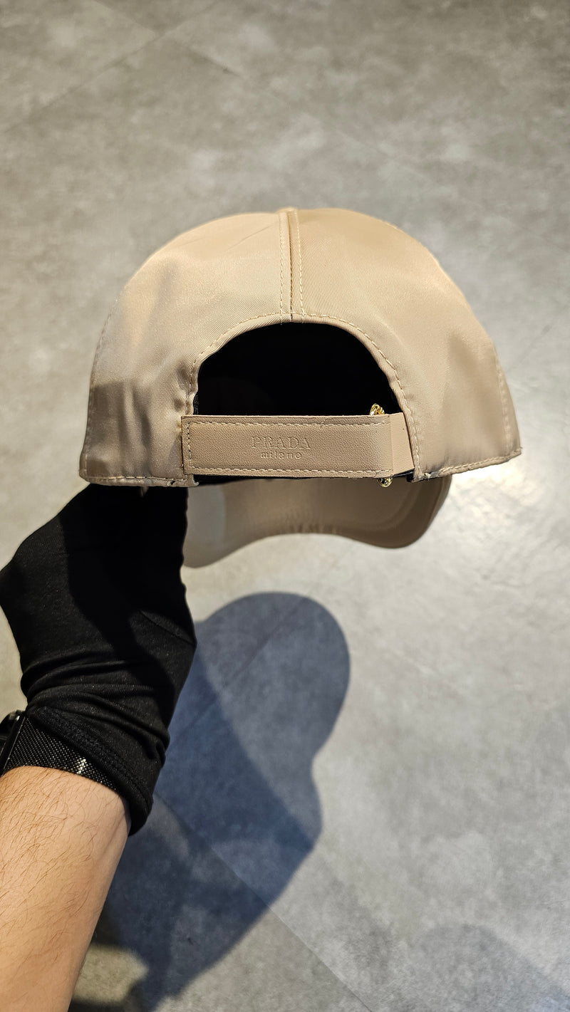 Boné Prada