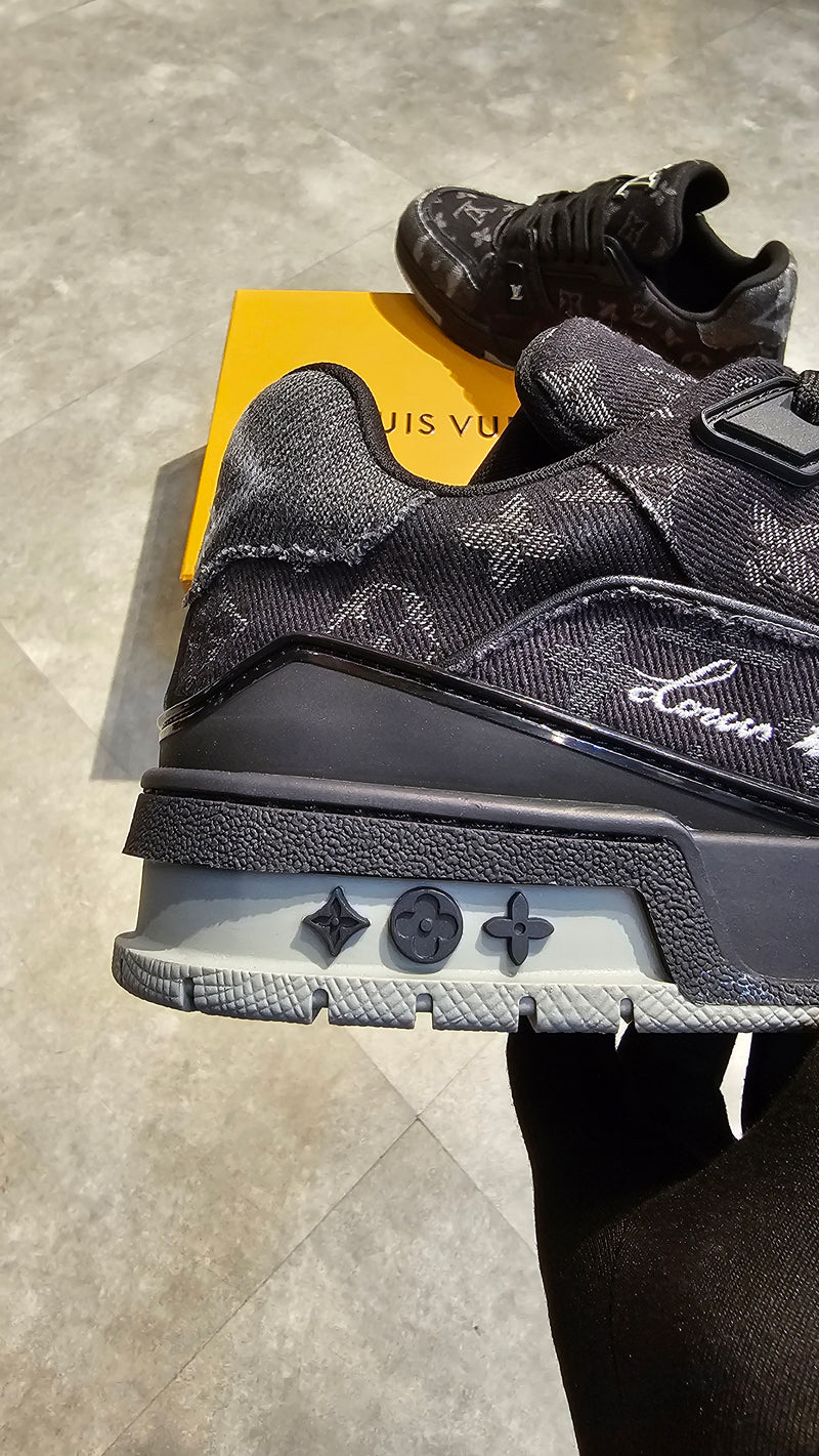 Tênis Louis Vuitton