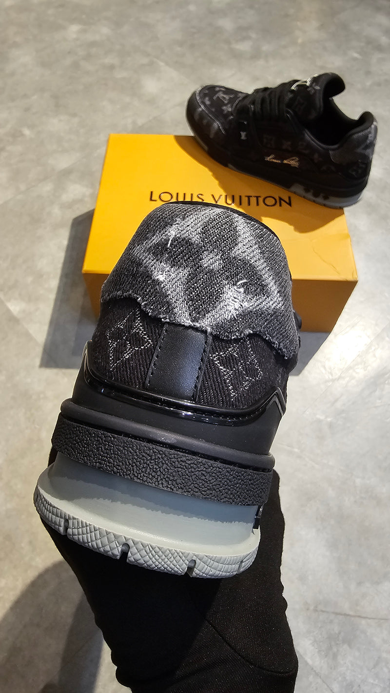 Tênis Louis Vuitton