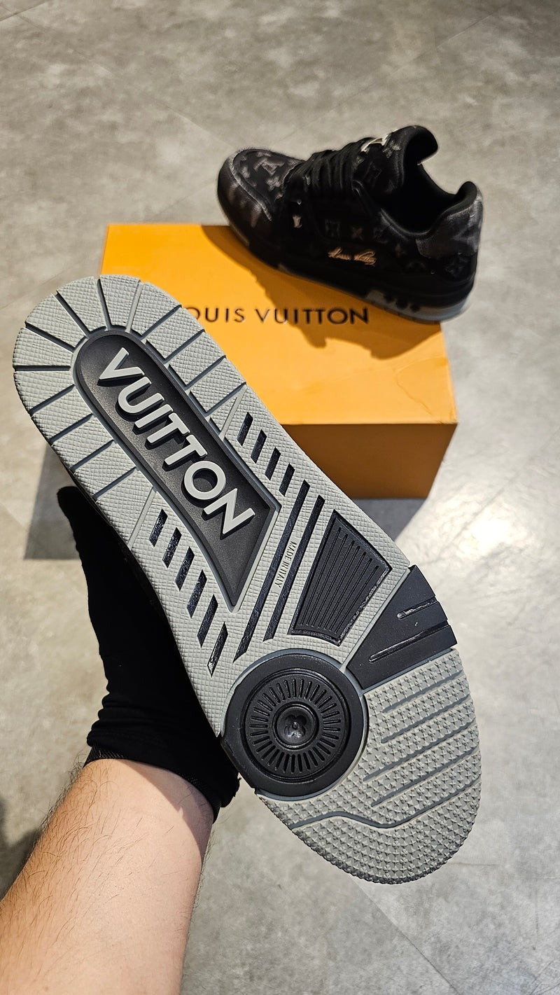 Tênis Louis Vuitton