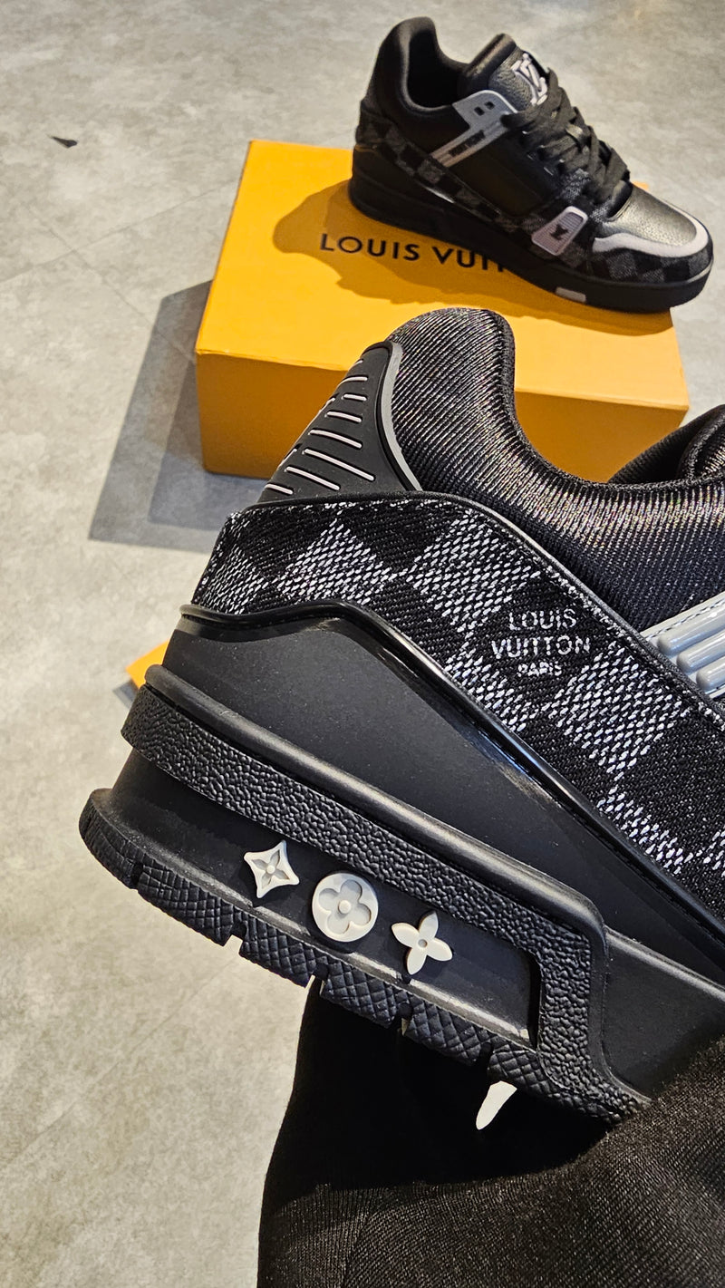 Tênis Louis Vuitton