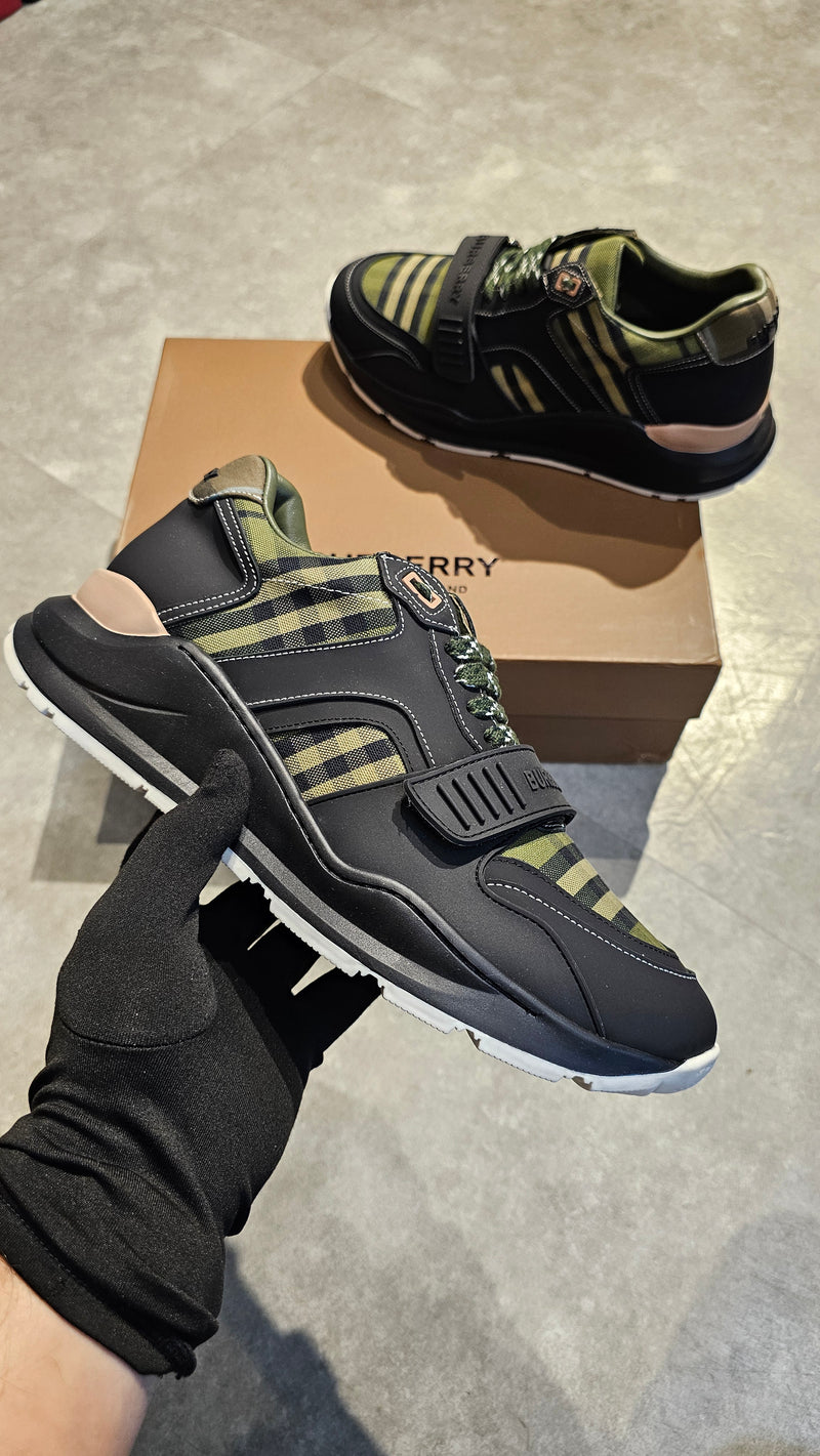 Tênis Burberry