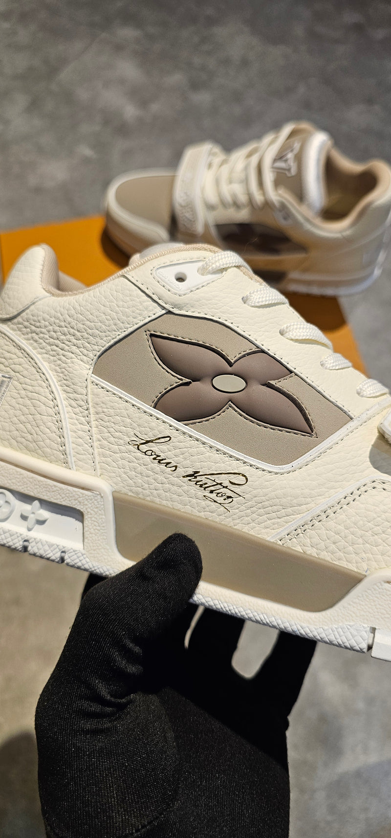 Tênis Louis Vuitton