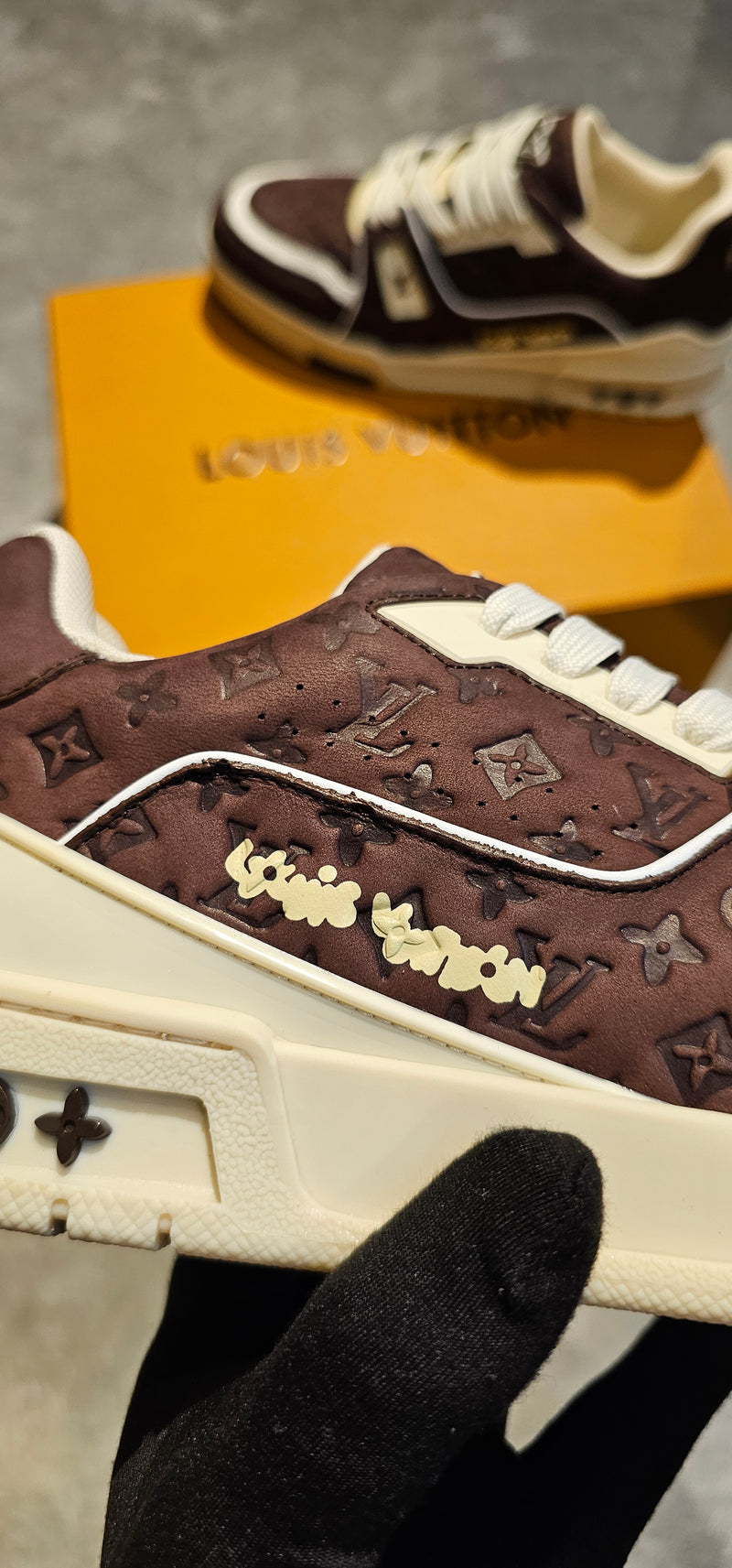 Tênis Louis Vuitton