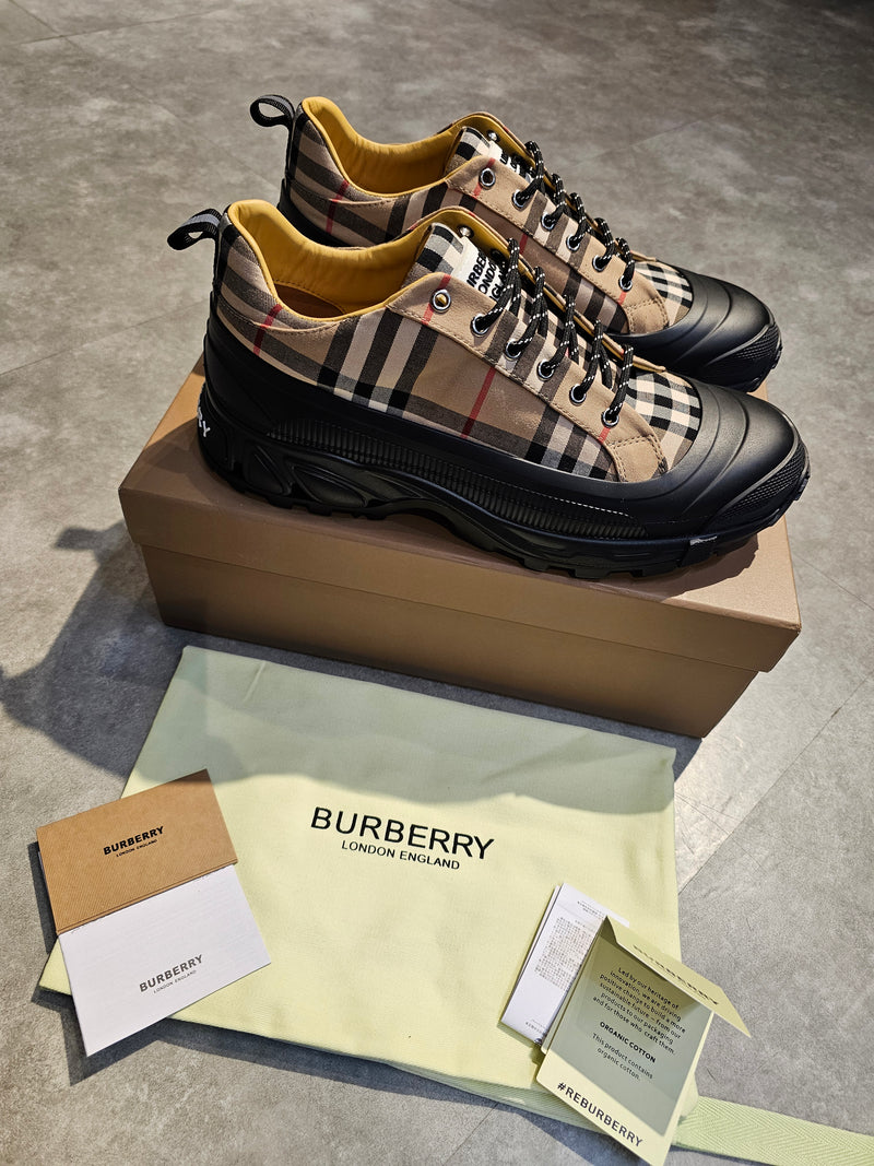 Tênis Burberry