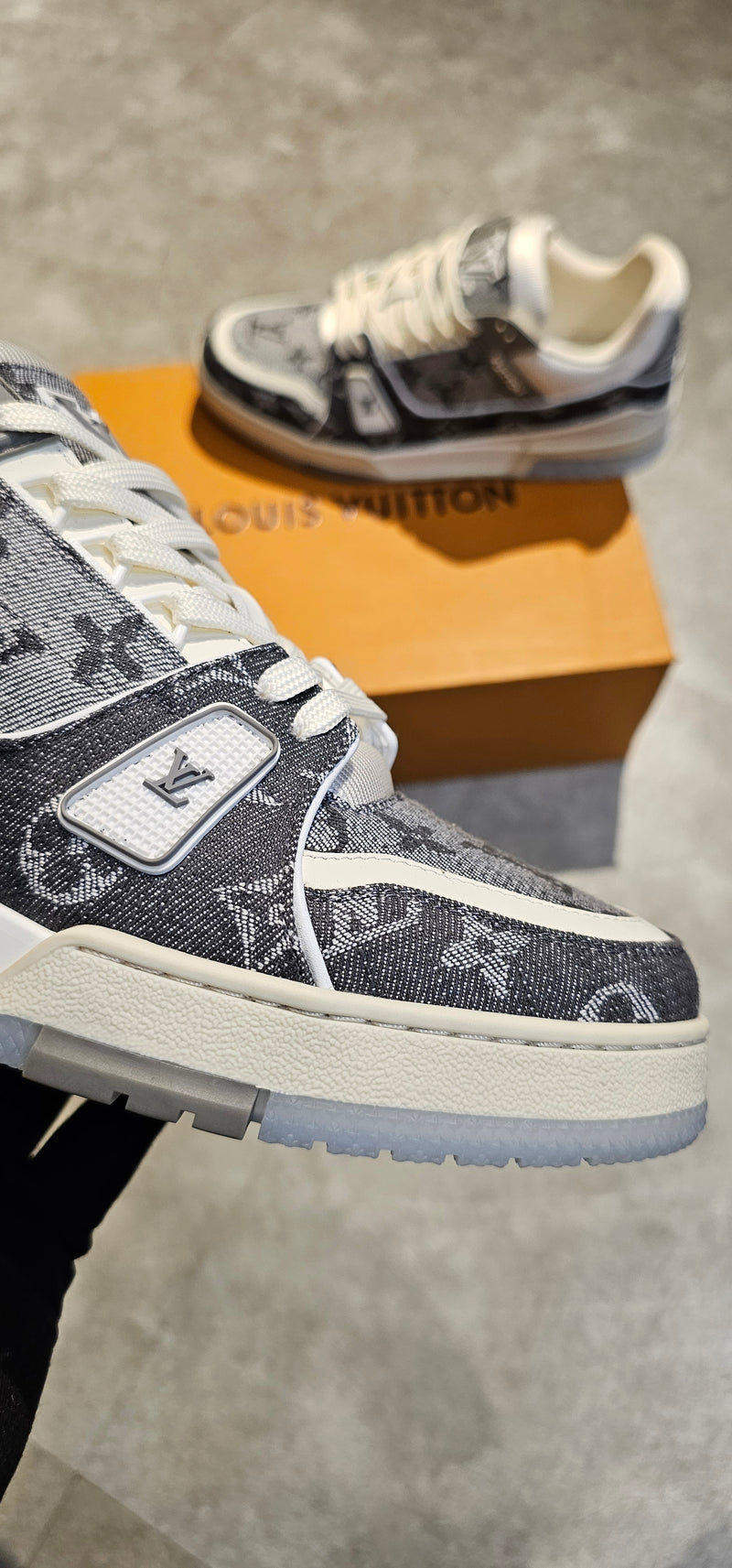 Tênis Louis Vuitton