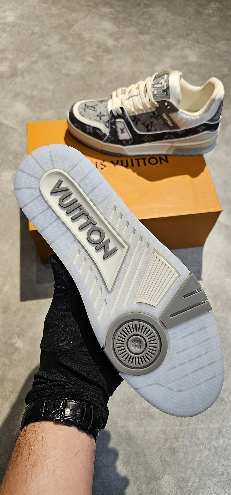Tênis Louis Vuitton