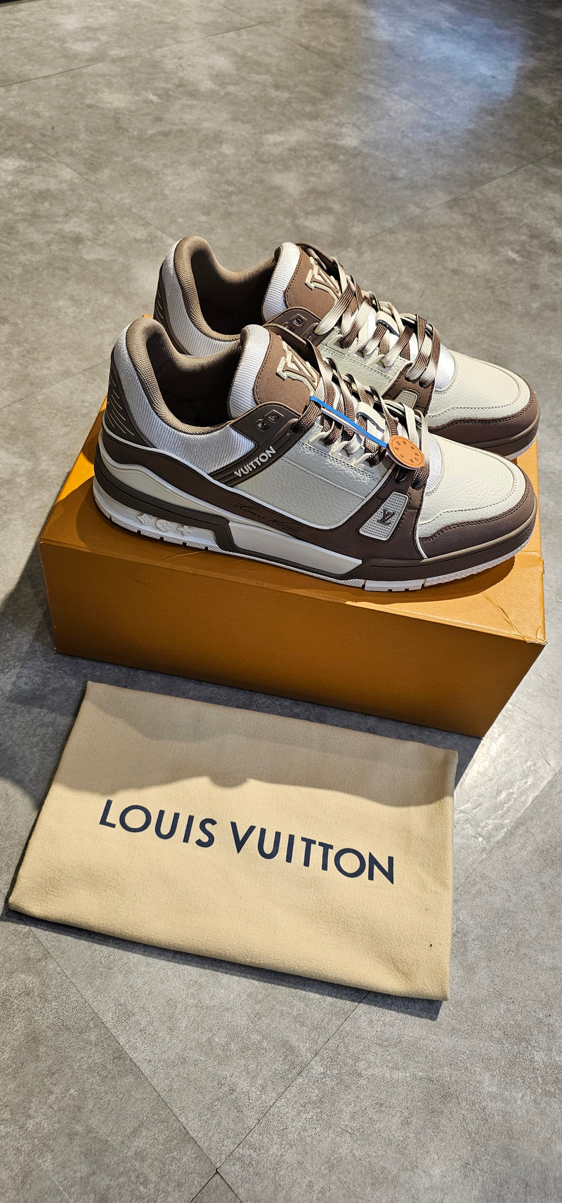 Tênis Louis Vuitton
