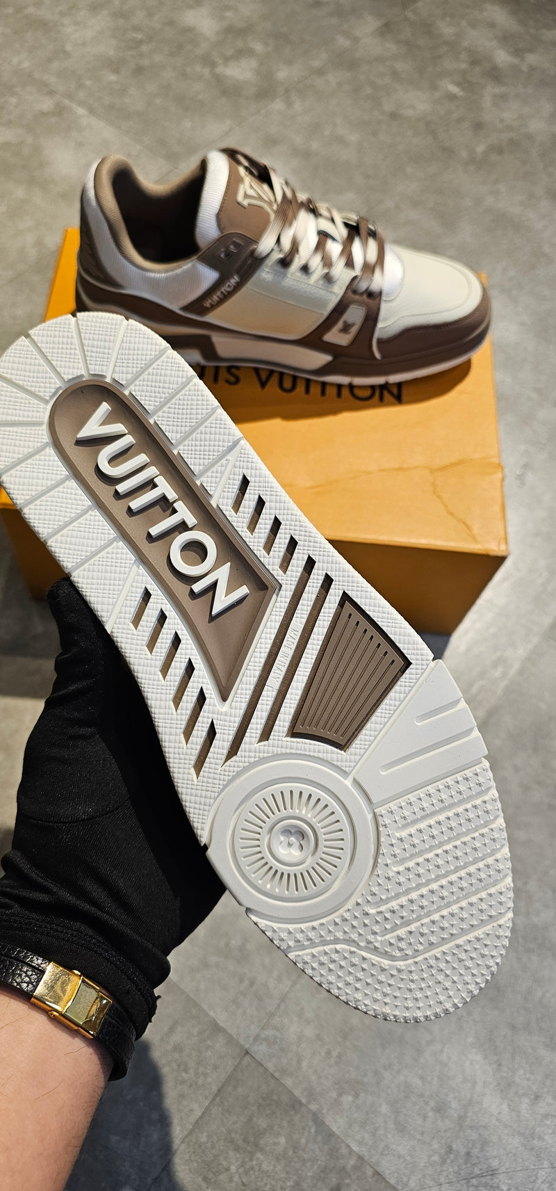 Tênis Louis Vuitton