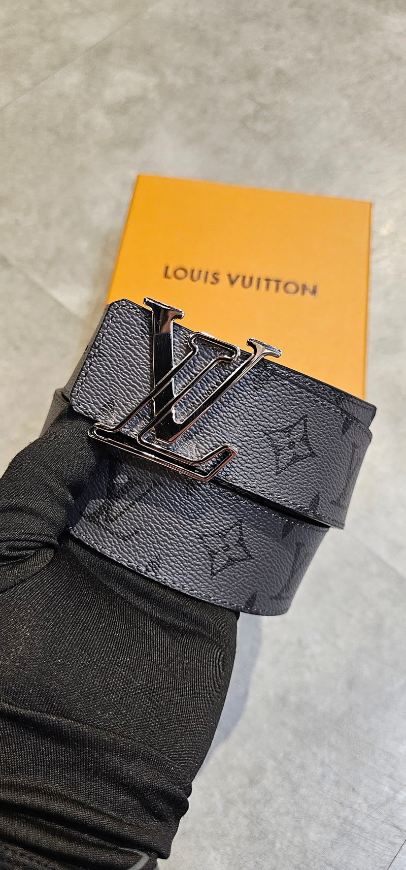 Cinto Louis Vuitton dupla face