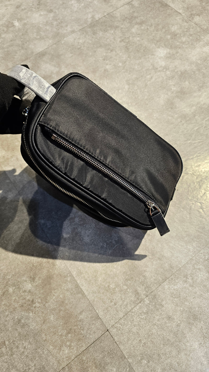 Necessaire Prada