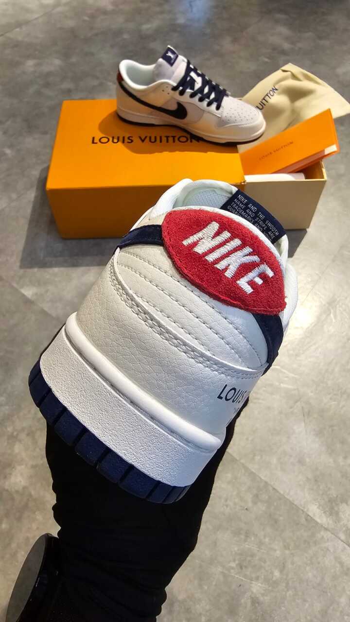 Tênis Louis Vuitton + Nike