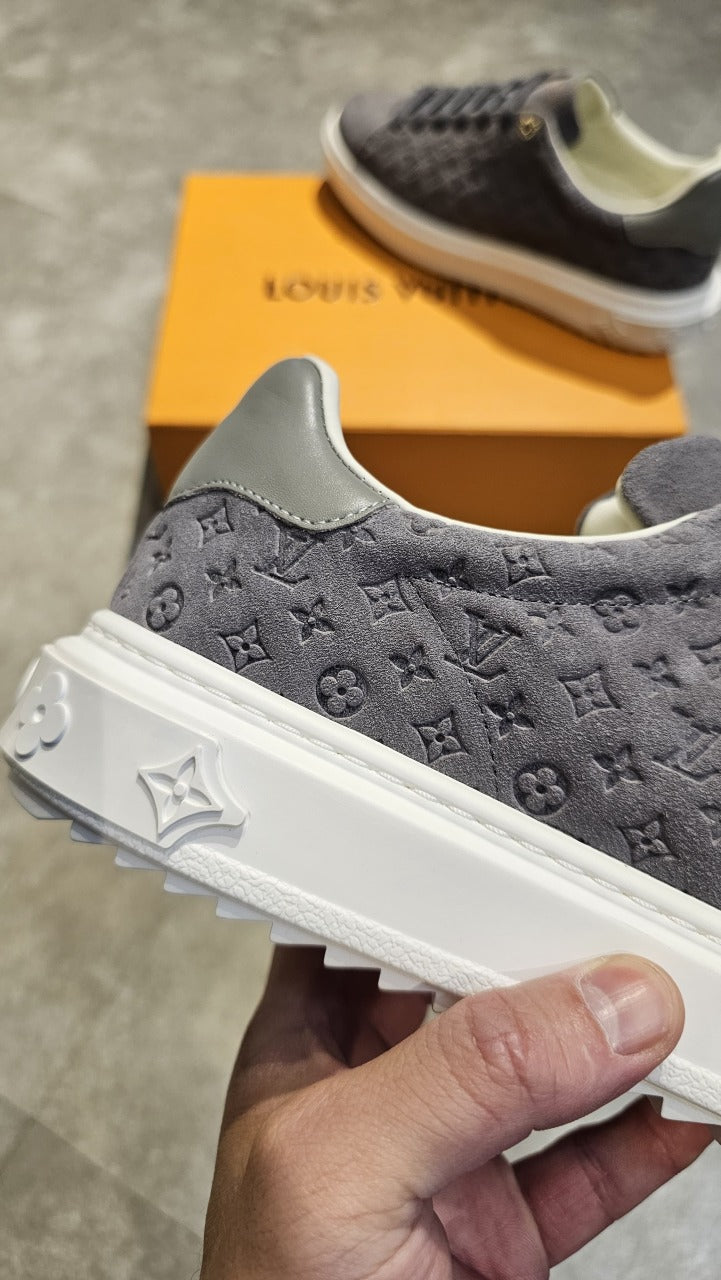 Tênis Louis Vuitton